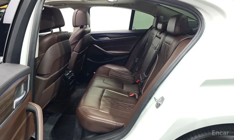 BMW 530, снимка 12 - Автомобили и джипове - 53151080