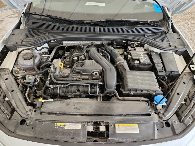 VW Jetta 1.5L| CARFAX| Подгреви| 2 Kлюча, снимка 11 - Автомобили и джипове - 53361331