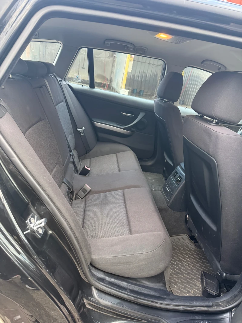 BMW 320, снимка 8 - Автомобили и джипове - 53394959