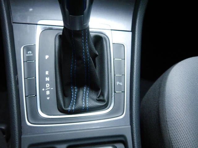 VW Golf  - изображение 9