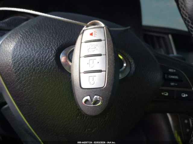 Infiniti Q50 3.0T LUXE, снимка 13 - Автомобили и джипове - 53658940