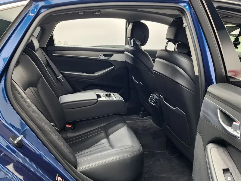 Genesis G80 3.3 Gdi Awd Luxury, снимка 11 - Автомобили и джипове - 55207745