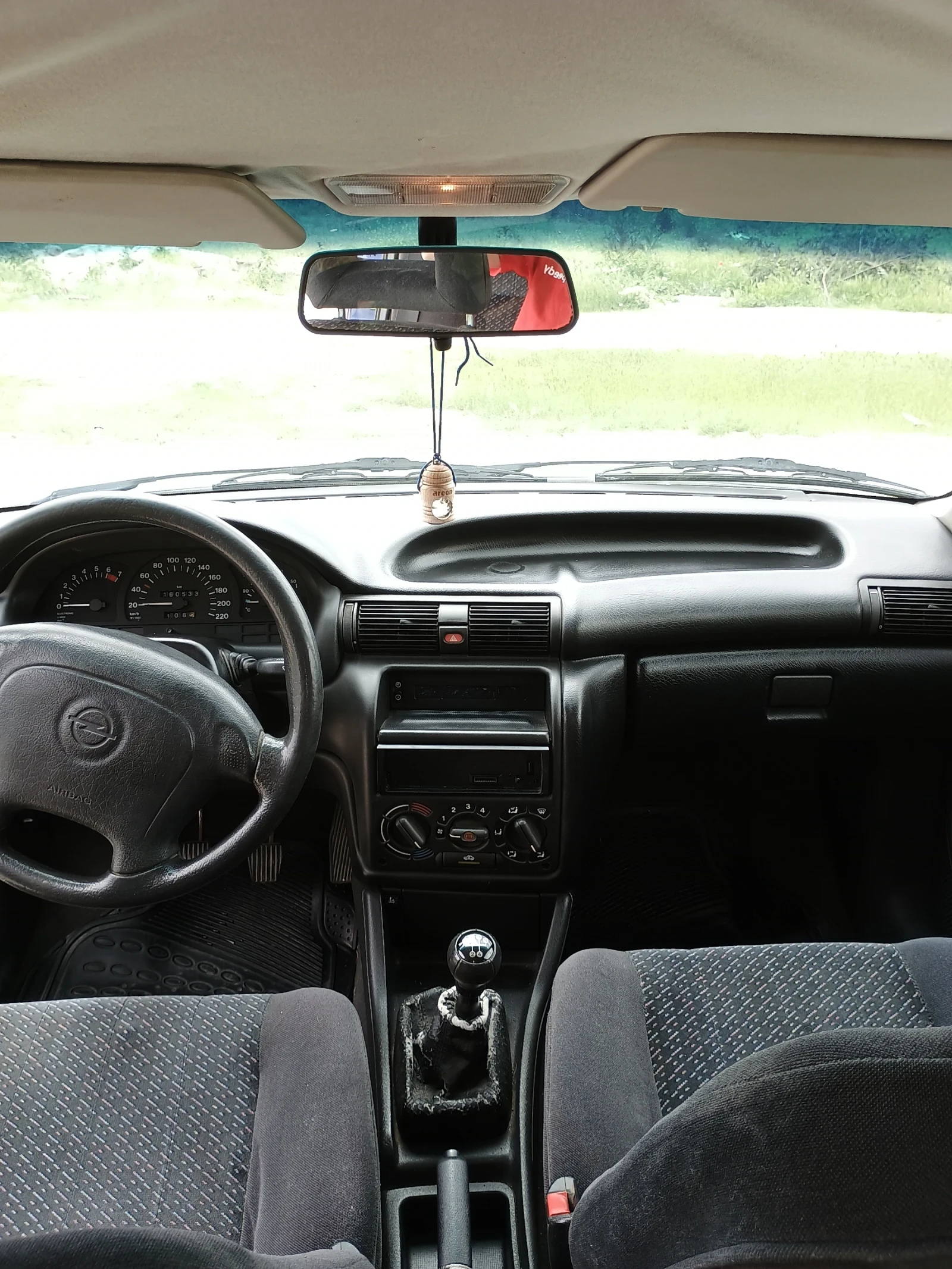 Opel Astra 1.4 i - изображение 10