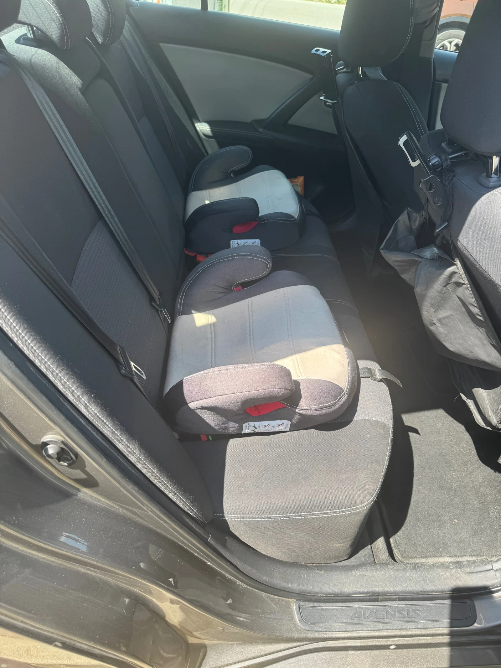 Toyota Avensis  - изображение 8