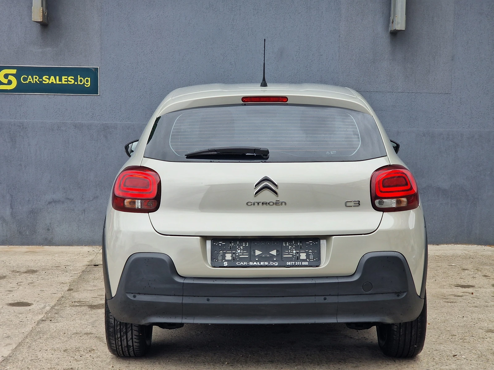 Citroen C3 1.2 8600km, снимка 7 - Автомобили и джипове - 53949971