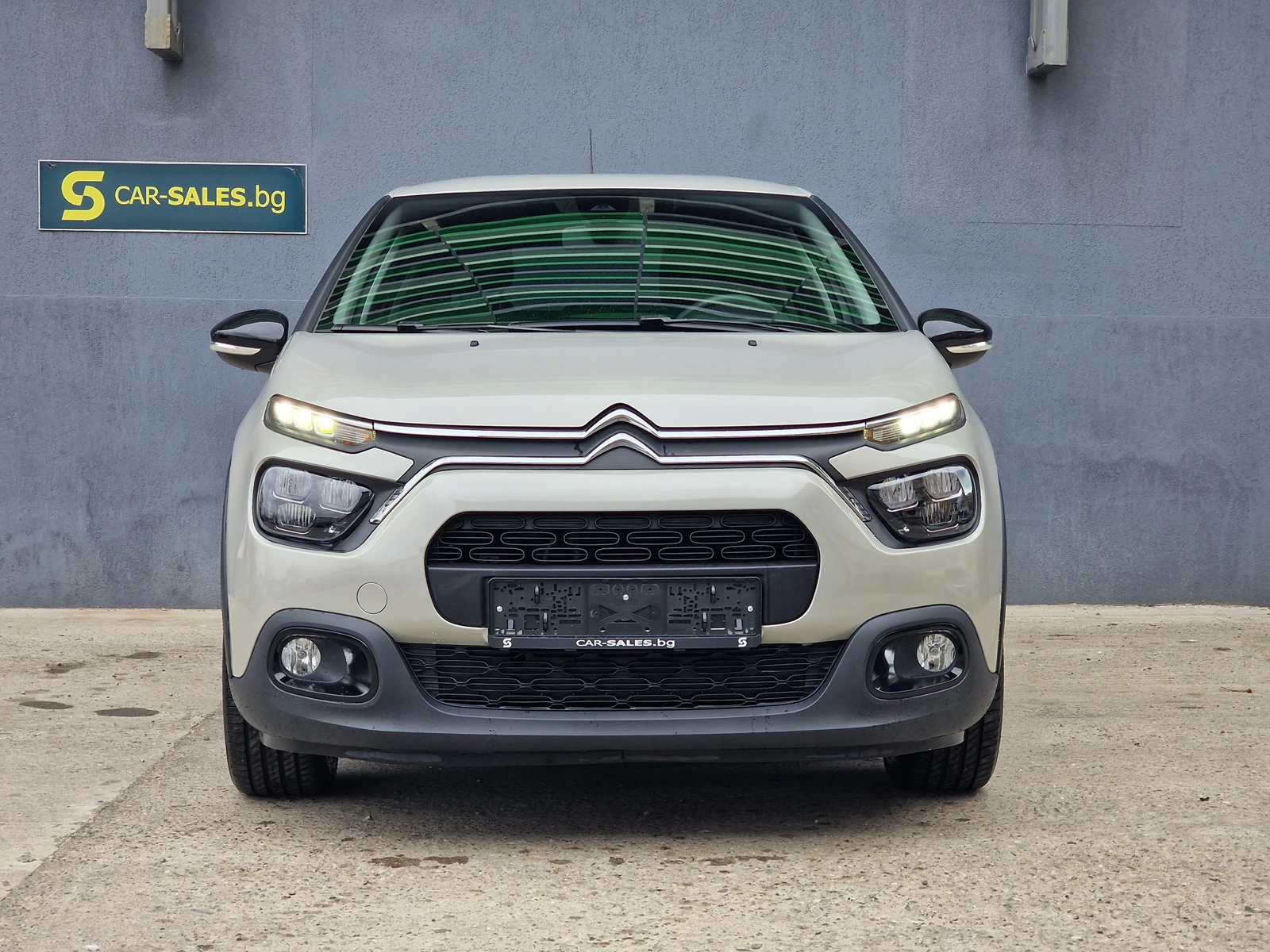 Citroen C3 1.2 8600km, снимка 3 - Автомобили и джипове - 53949971
