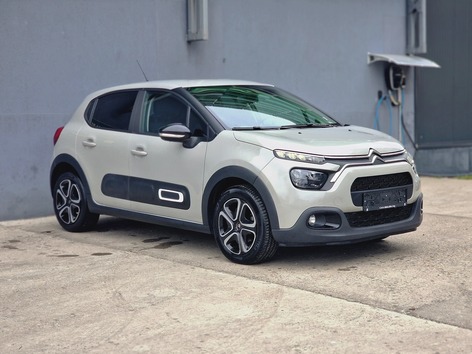 Citroen C3 1.2 8600km, снимка 2 - Автомобили и джипове - 53949971