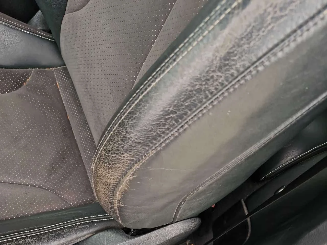 Audi A5 * 2.0L Premium Plus * CARFAX * ���� �� �� | Mobile.bg � ����������� 10