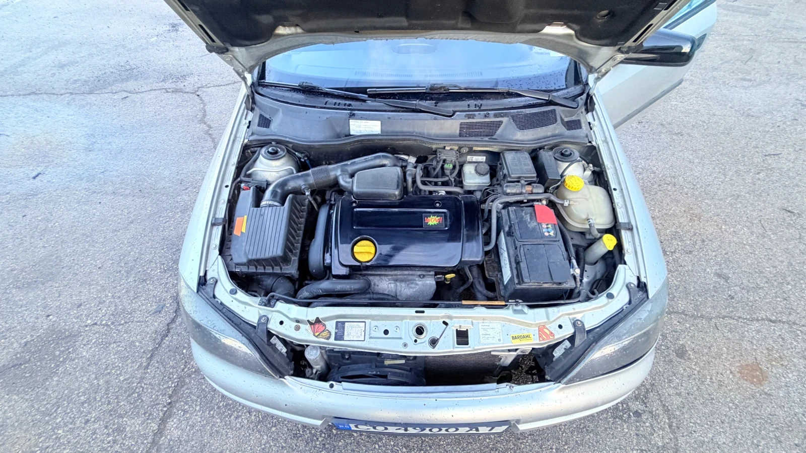 Opel Astra 1.6, снимка 8 - Автомобили и джипове - 54005869