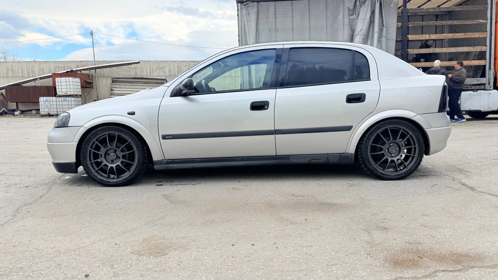 Opel Astra 1.6, снимка 2 - Автомобили и джипове - 54005869