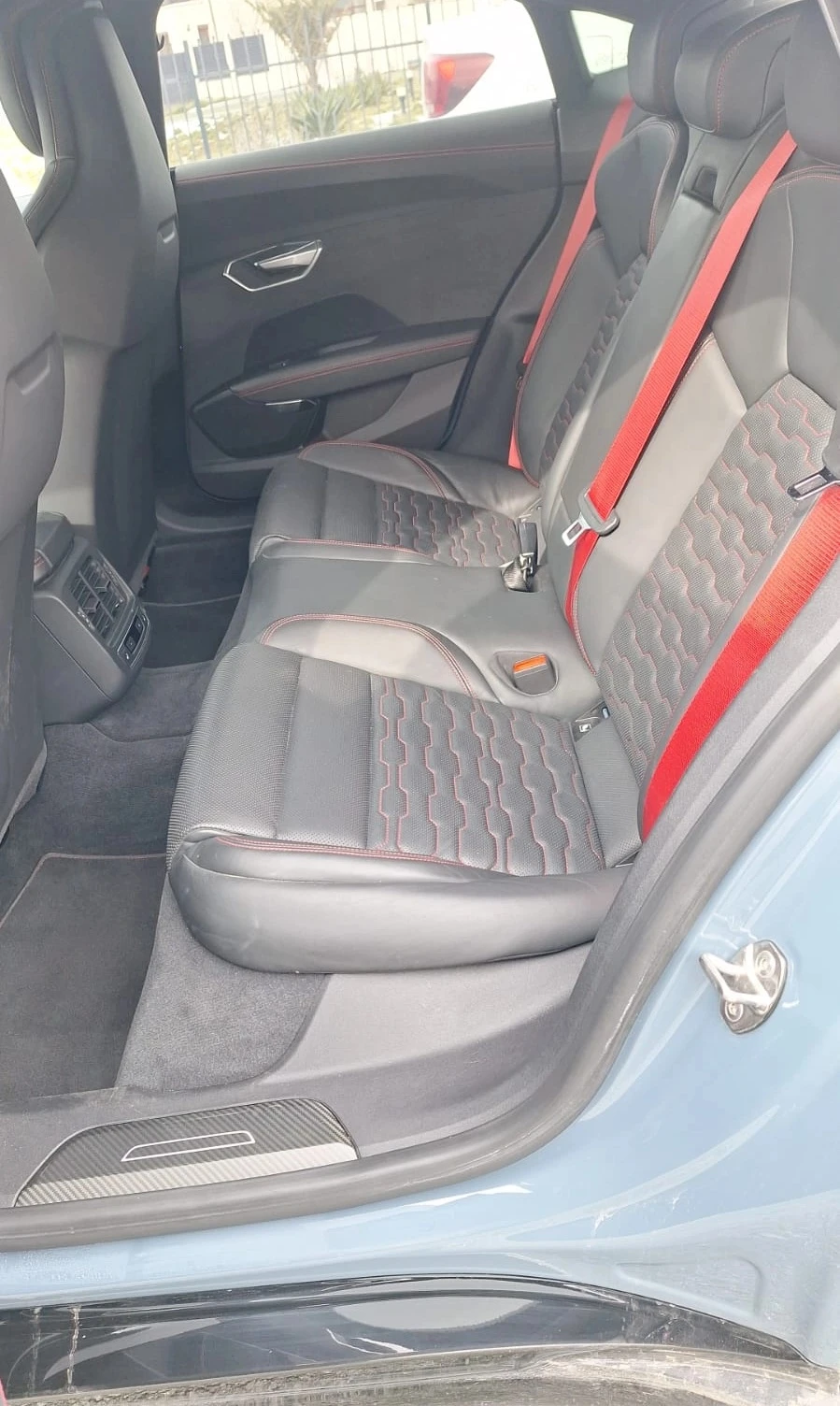 Audi E-Tron GT RS Quattro, снимка 5 - Автомобили и джипове - 54049487