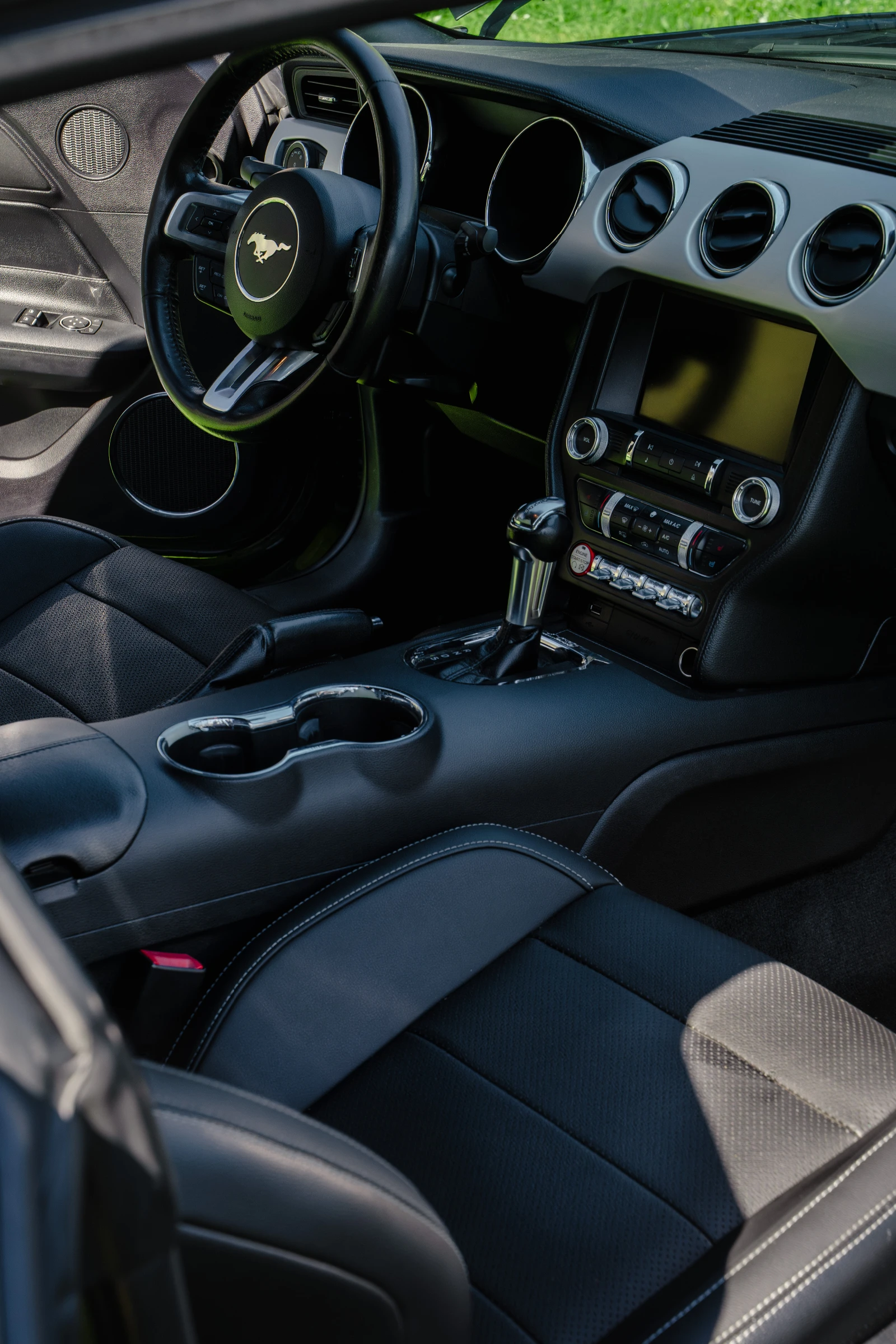 Ford Mustang 5.0 GT Premium, снимка 9 - Автомобили и джипове - 54128944