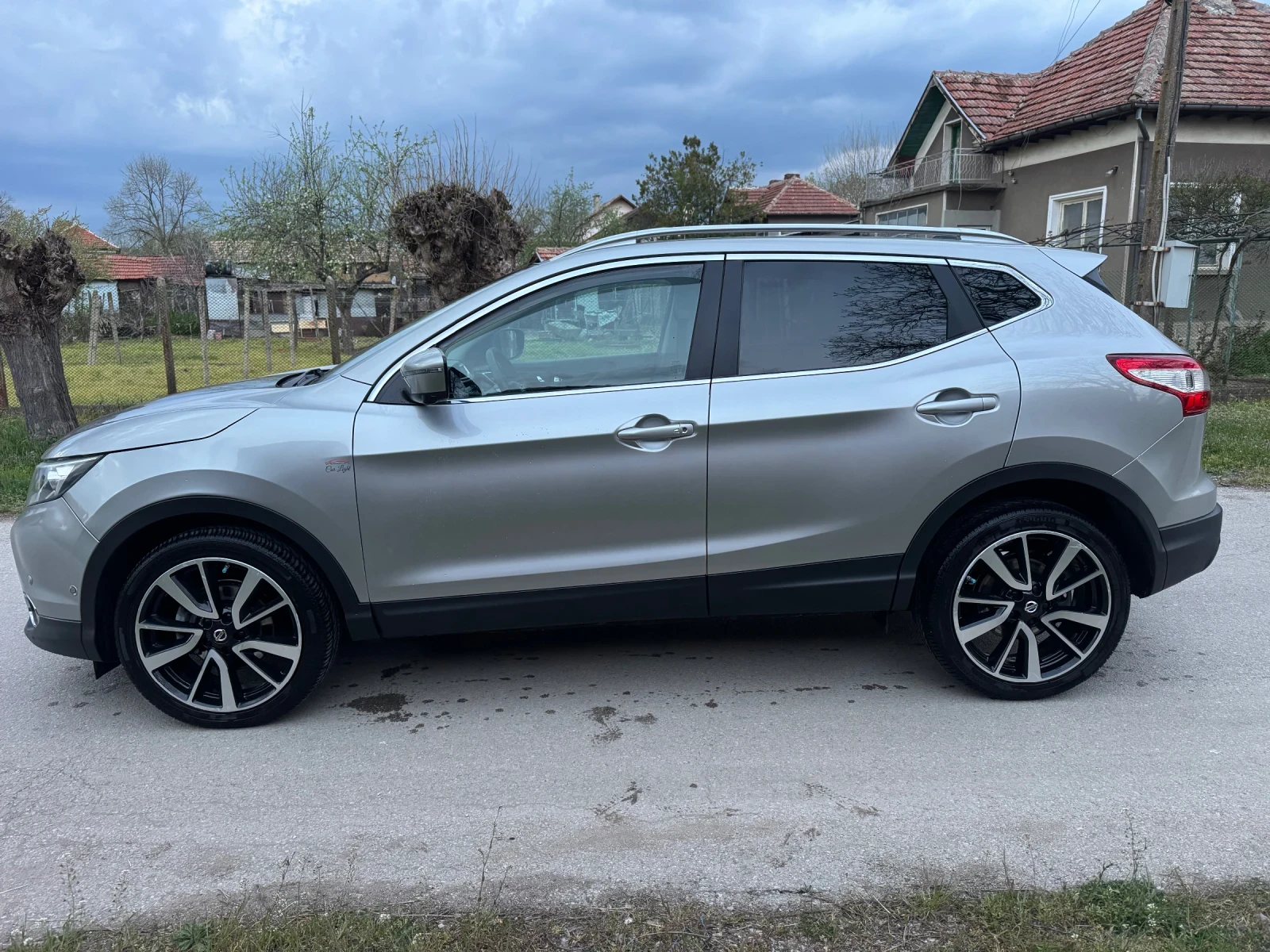 Nissan Qashqai Kamera 360 ;:Panorama;:Avtomat;:Koja;:TEKNA;:FULLL | Mobile.bg � ����������� 3