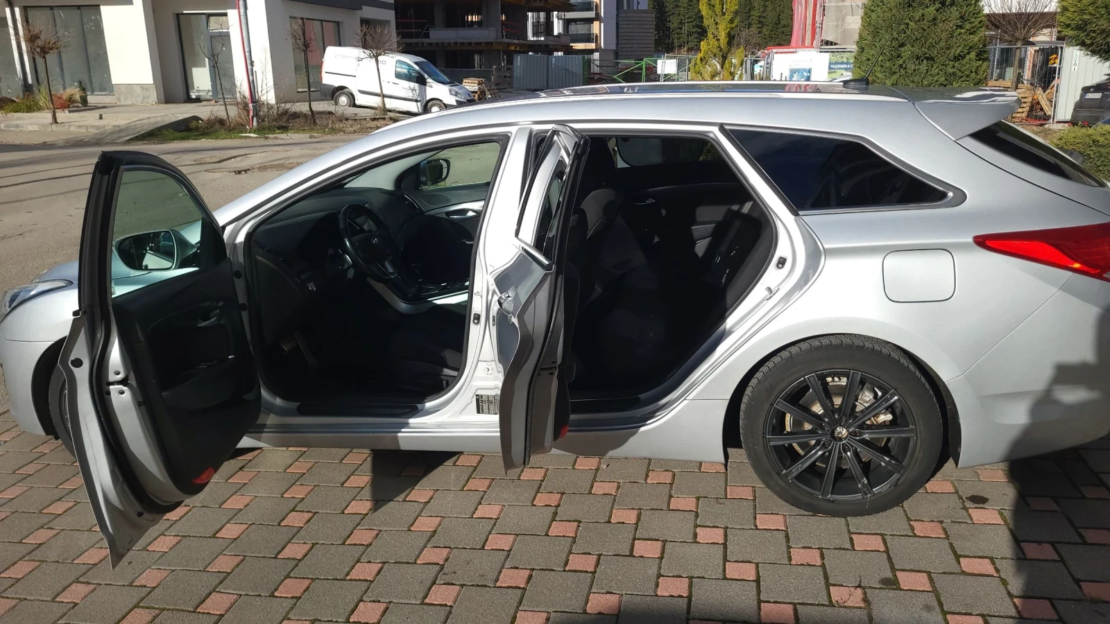 Hyundai I40 1.7 crdi Keyless* Navi* F1, снимка 7 - Автомобили и джипове - 54184501