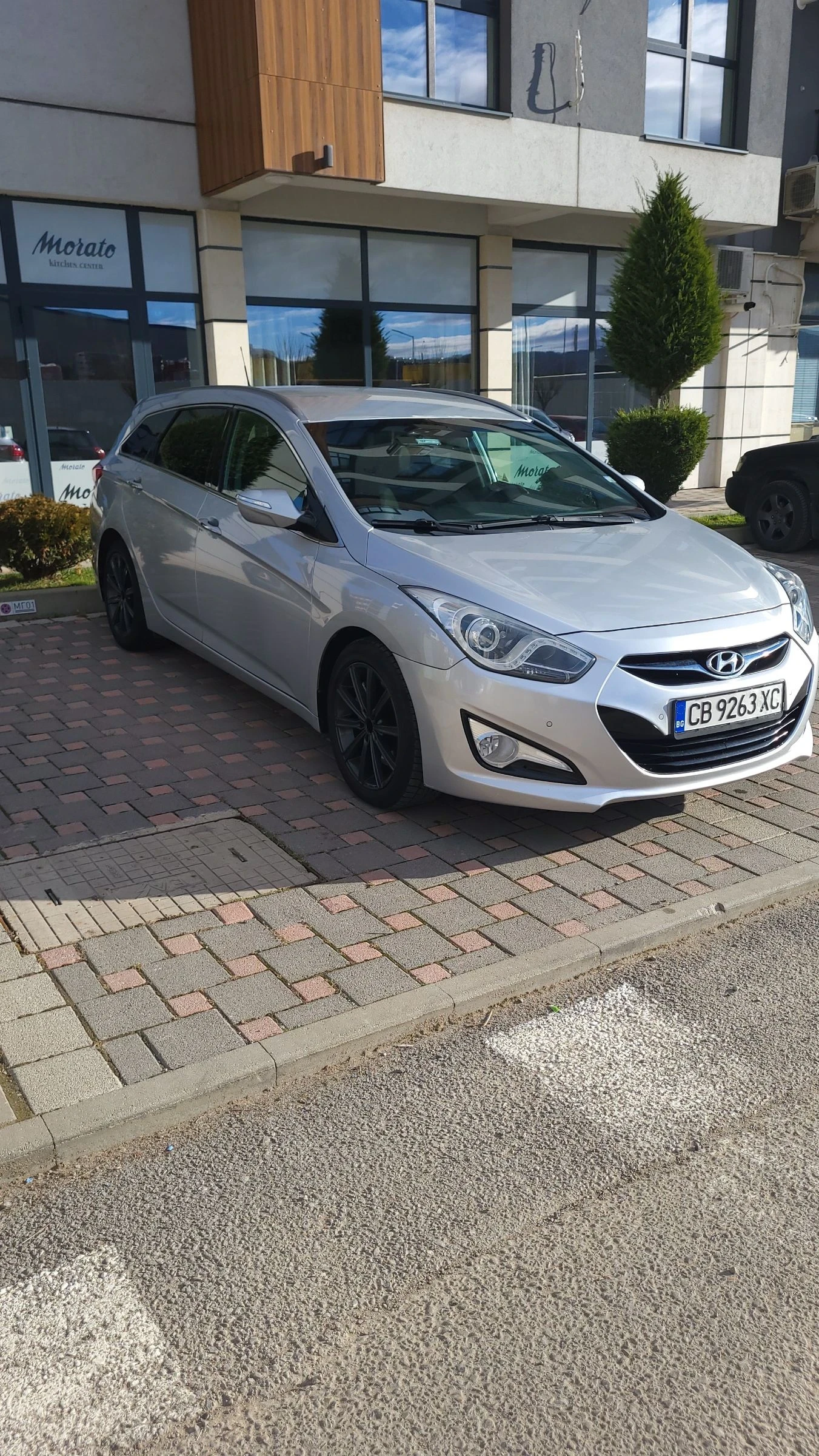 Hyundai I40 1.7 crdi Keyless* Navi* F1, снимка 2 - Автомобили и джипове - 54184501