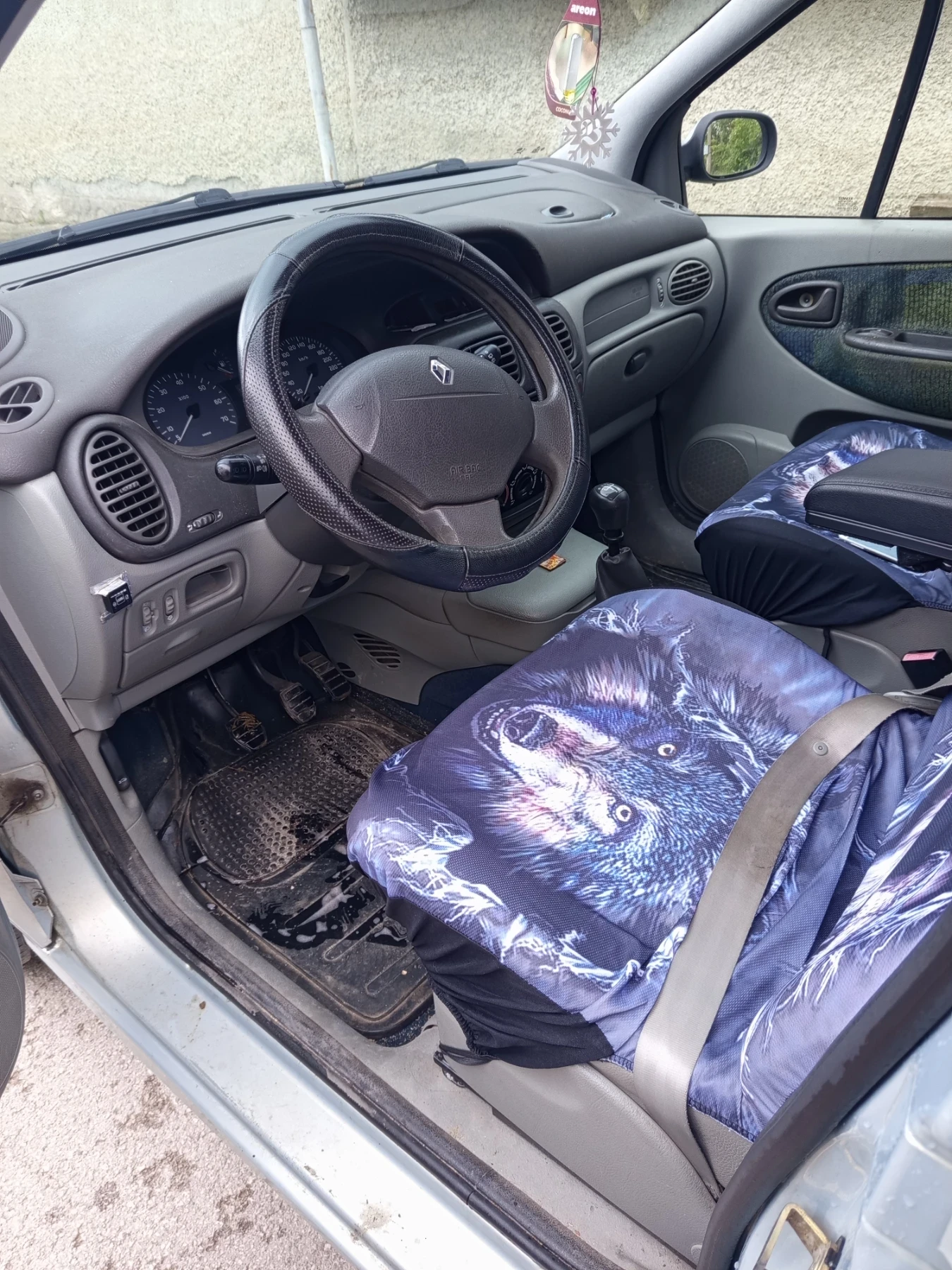 Renault Scenic, снимка 3 - Автомобили и джипове - 54395329