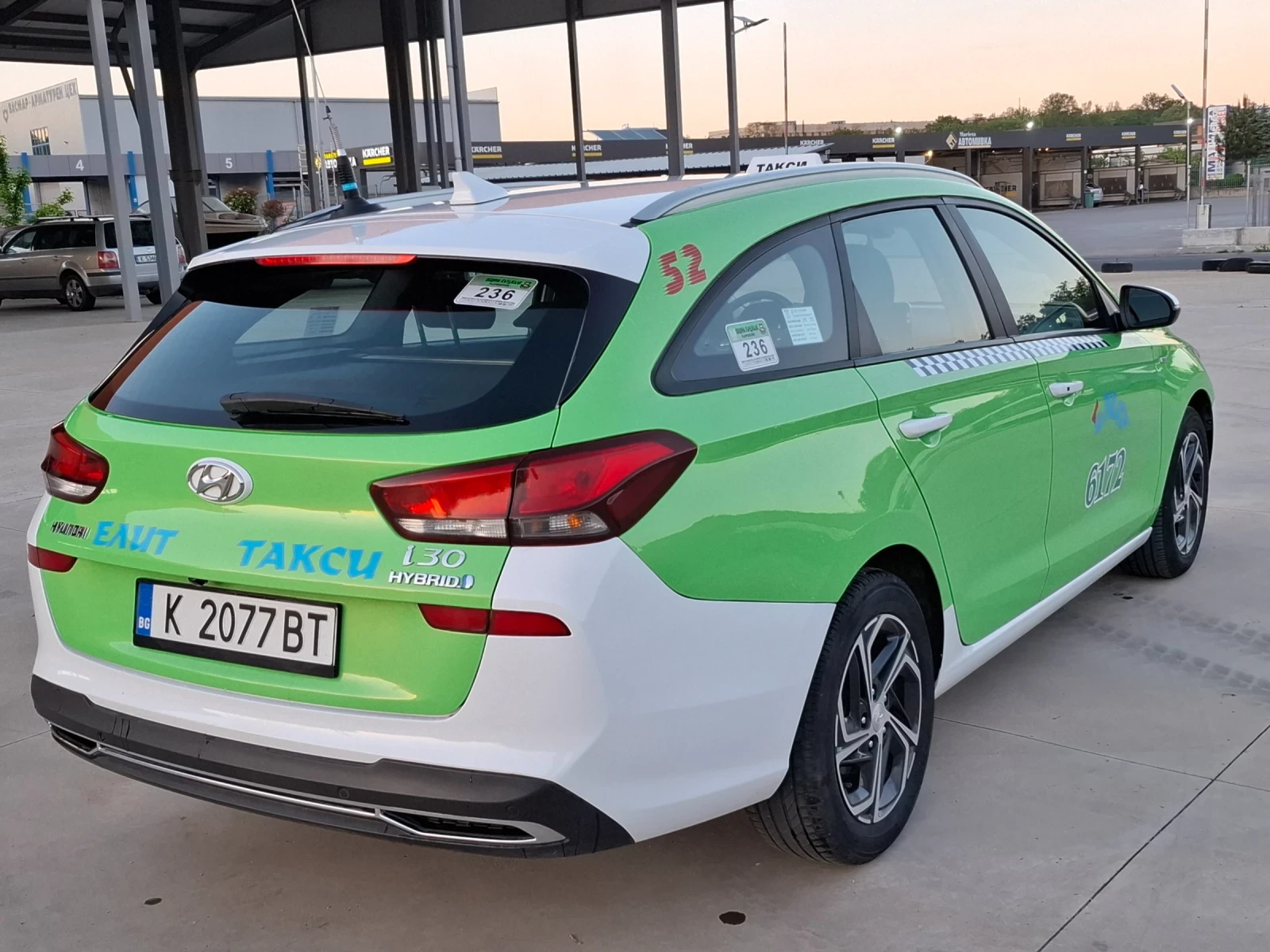 Hyundai I30 1.6CRDI MIL HYBRID , снимка 5 - Автомобили и джипове - 54981291