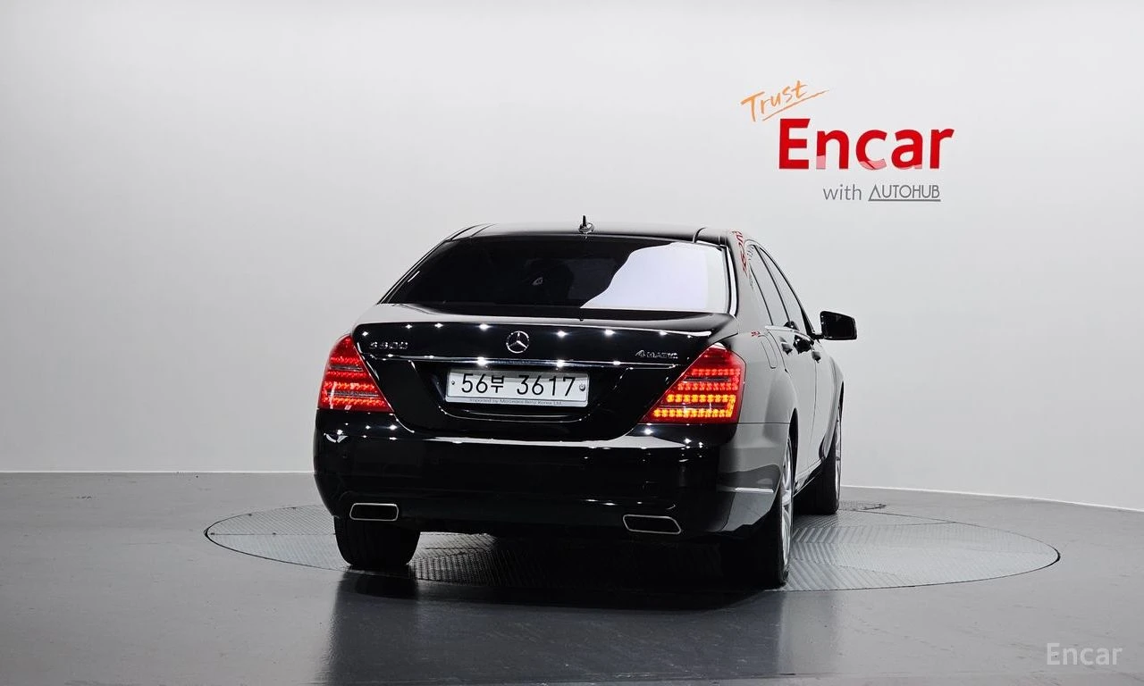 Mercedes-Benz S 500 L* 4MATIC* ОБДУХВ* ПАНО* МОНИТОРИ* МАСАЖ* , снимка 4 - Автомобили и джипове - 54742319