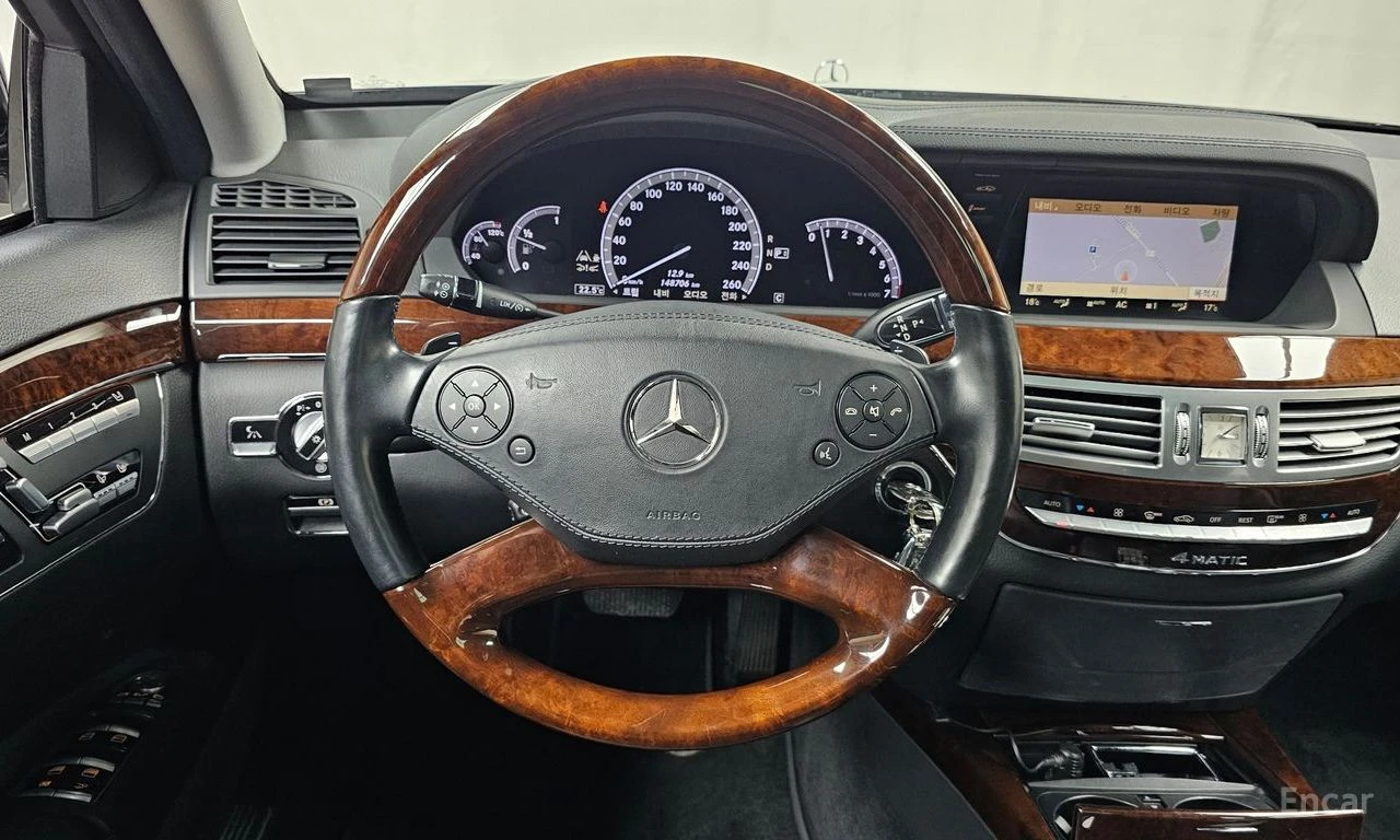 Mercedes-Benz S 500 L* 4MATIC* ОБДУХВ* ПАНО* МОНИТОРИ* МАСАЖ* , снимка 11 - Автомобили и джипове - 54742319