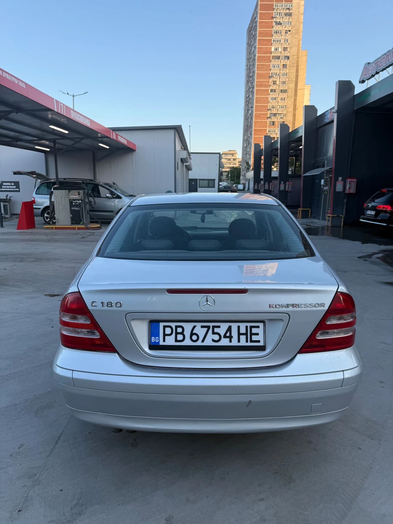 Mercedes-Benz C 180, снимка 6 - Автомобили и джипове - 55084538