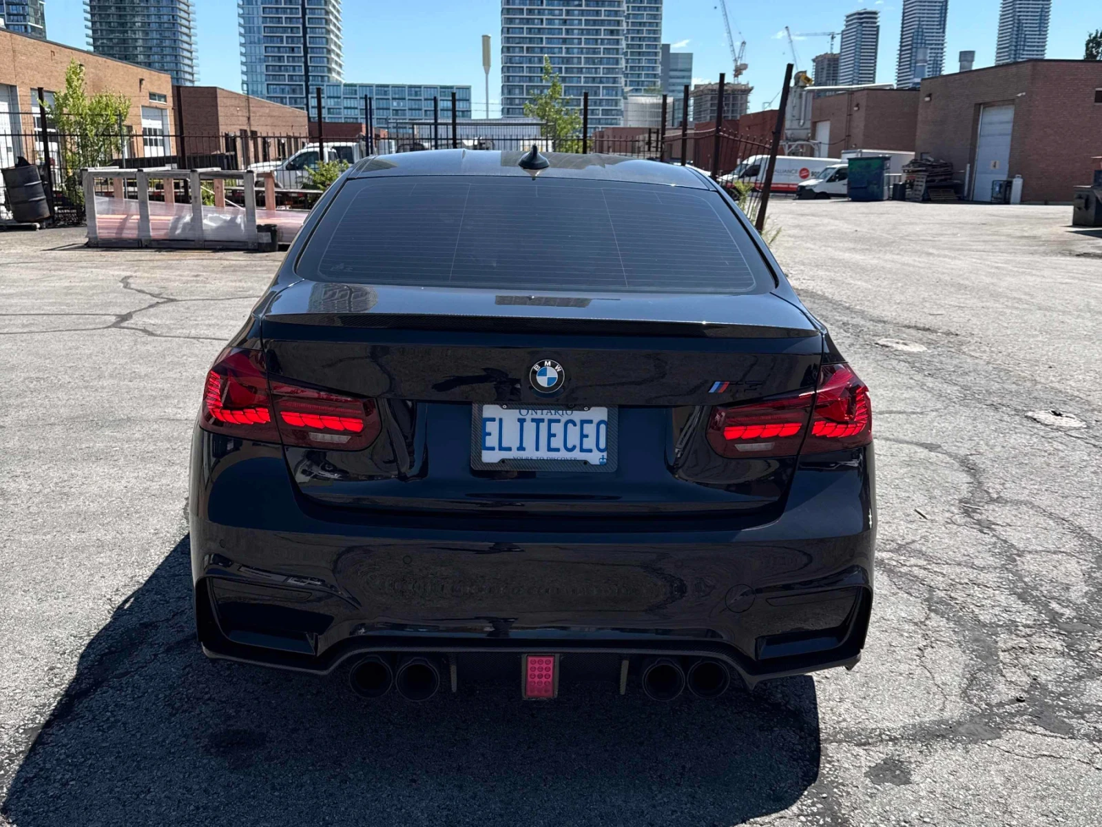 BMW M3 Тунинг* HARMAN KARDON* HEAD-UP* 360* CARFAX , снимка 5 - Автомобили и джипове - 55533887