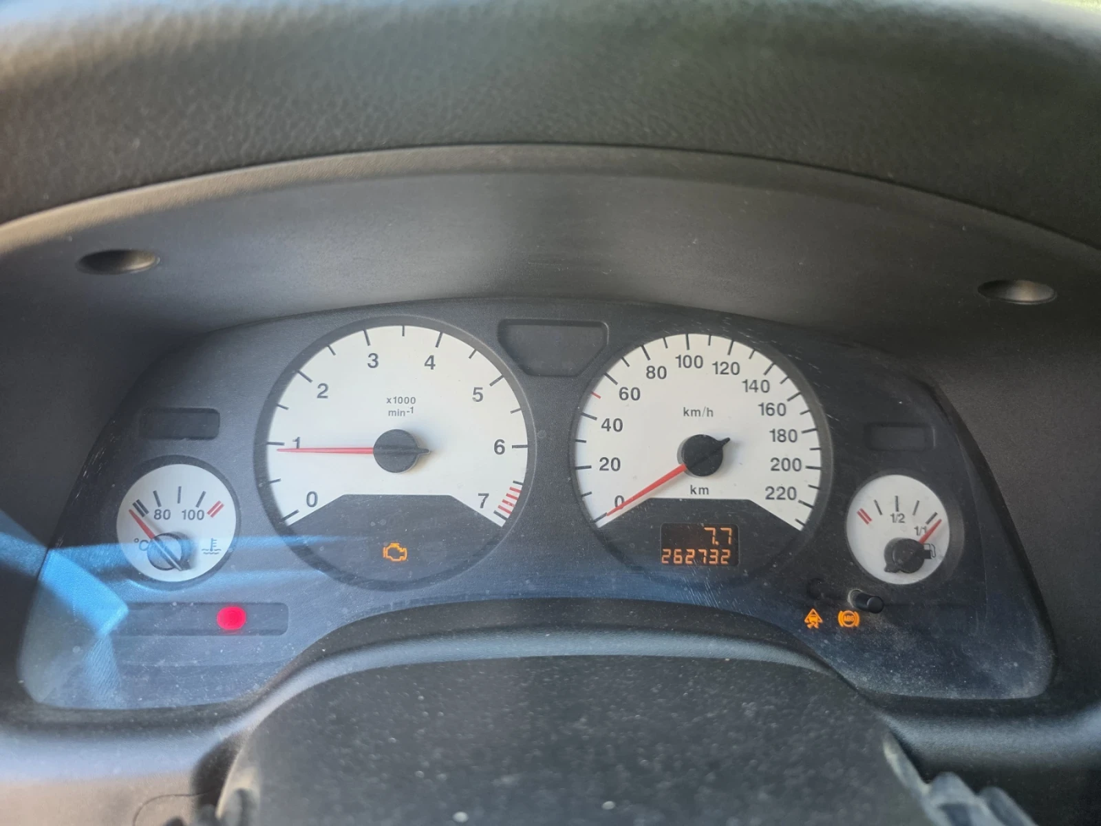 Opel Astra 1.8, снимка 8 - Автомобили и джипове - 55541785