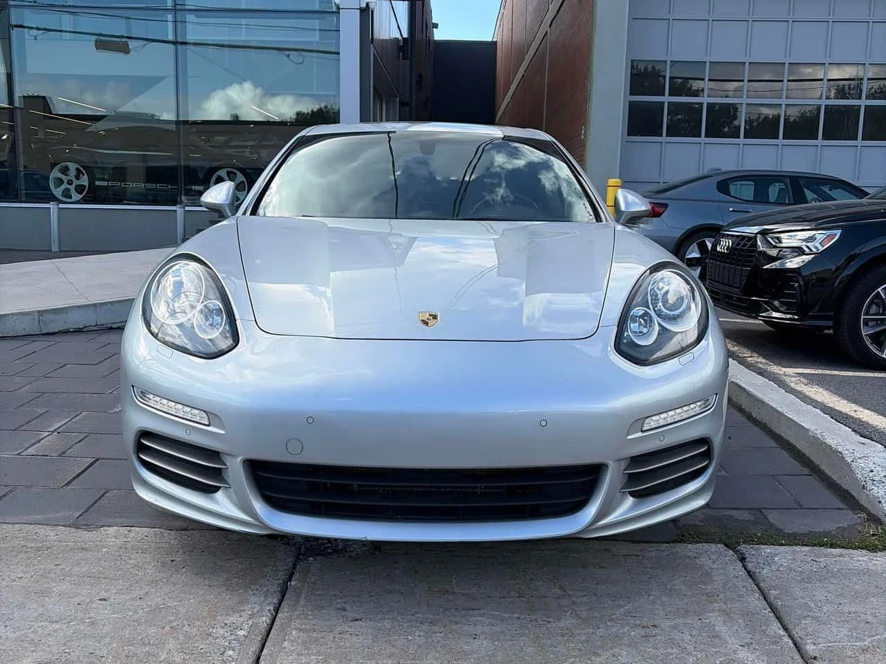 Porsche Panamera * 4dr HB * CARFAX * БЕЗ ПЪРВОНАЧАЛНА ВНОСКА, снимка 6 - Автомобили и джипове - 55701067
