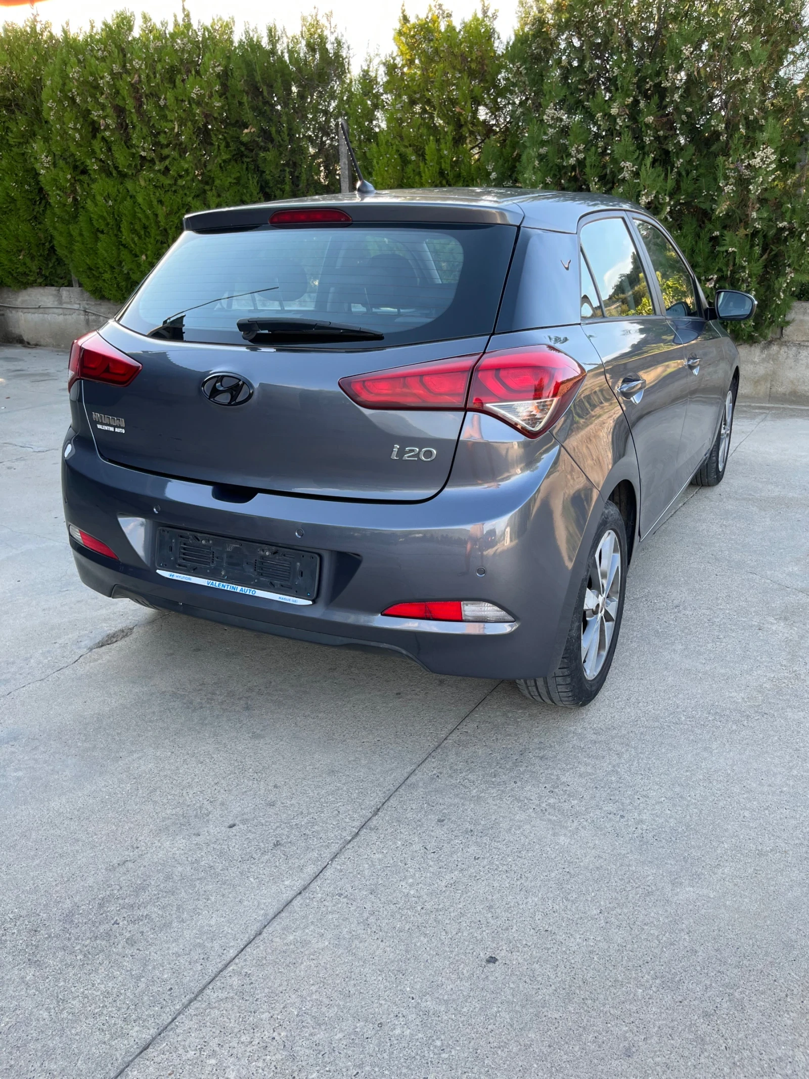 Hyundai I20 Перфектно състояние!, снимка 5 - Автомобили и джипове - 55959528