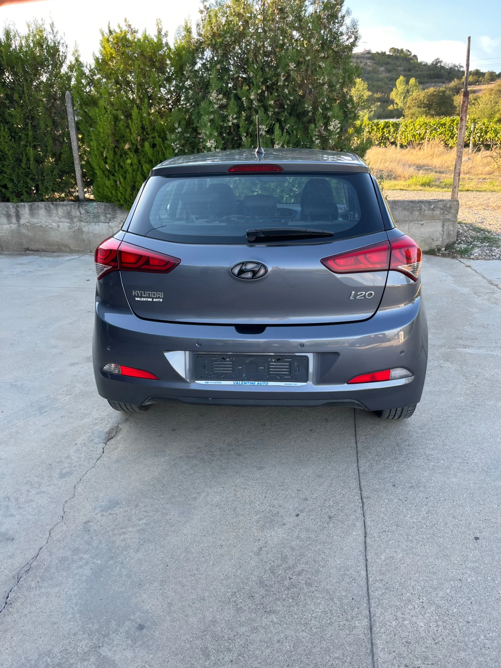 Hyundai I20 Перфектно състояние!, снимка 6 - Автомобили и джипове - 55959528