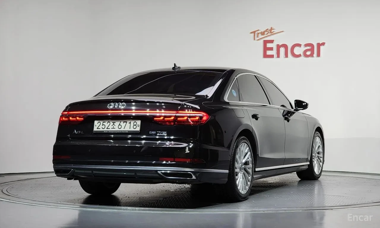 Audi A8 55 TFSI Quattro LWB | 360 | HUD | ОБДУХВАНЕ, снимка 2 - Автомобили и джипове - 56156273