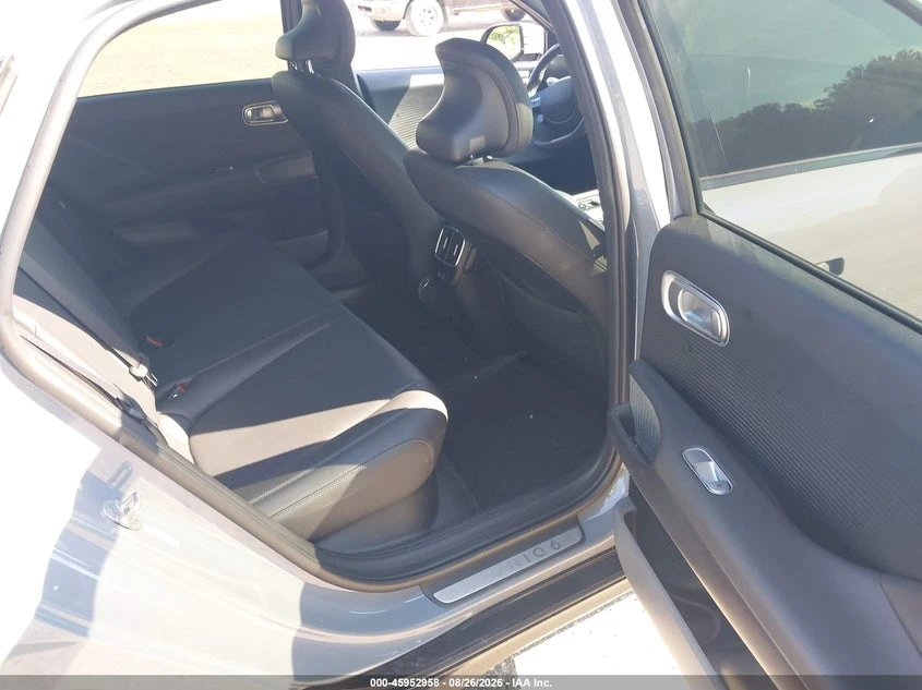 Hyundai Ioniq 6 Limited, снимка 8 - Автомобили и джипове - 56164320