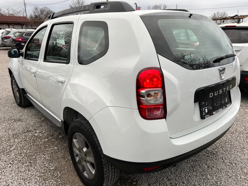 Dacia Duster 1.6I-ГАЗ-БЕНЗИН-НАВИГАЦИЯ, снимка 4 - Автомобили и джипове - 48802365