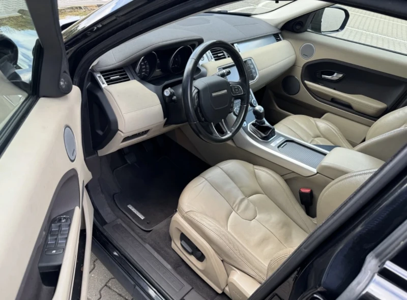 Land Rover Range Rover Evoque 2.2 Td4 2012 Prestige Panorama, снимка 10 - Автомобили и джипове - 49413032