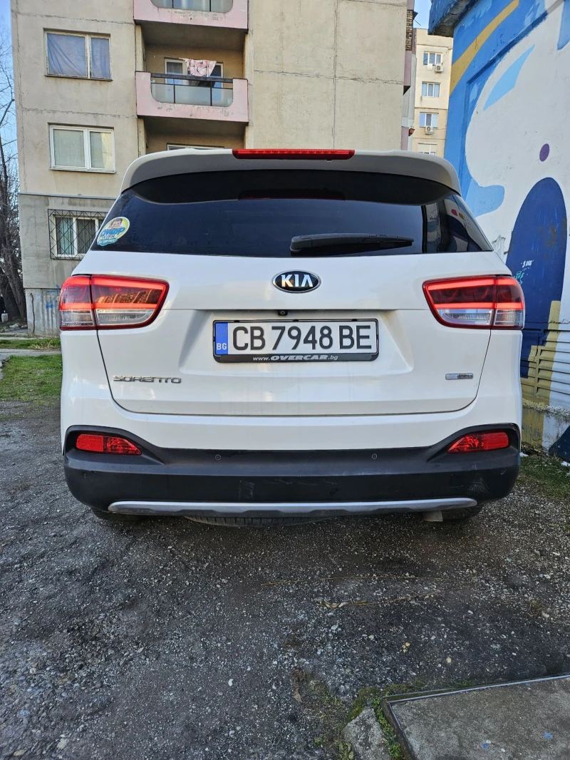 Kia Sorento 2.2 CRDI 200HP, снимка 5 - Автомобили и джипове - 52935892