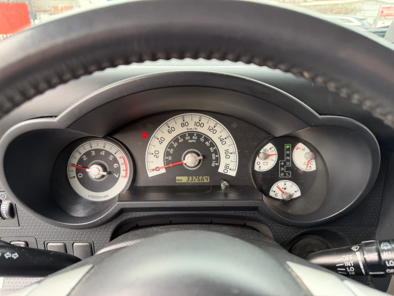 Toyota Fj cruiser 4.0 V6 4X4 / Теглич / Блокаж / Bluetooth / Camera , снимка 11 - Автомобили и джипове - 53263895