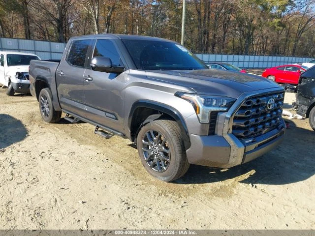 Toyota Tundra PLATINUM, Минимална щета, снимка 1 - Автомобили и джипове - 48814974