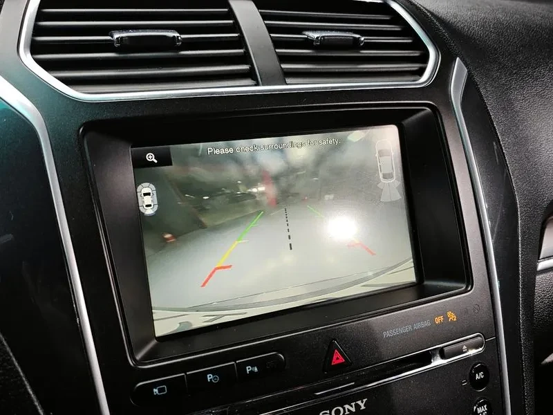 Ford Explorer 2.3 AWD, снимка 15 - Автомобили и джипове - 54351894