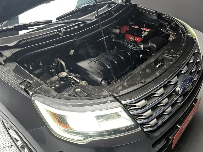 Ford Explorer 2.3 AWD, снимка 6 - Автомобили и джипове - 54351894