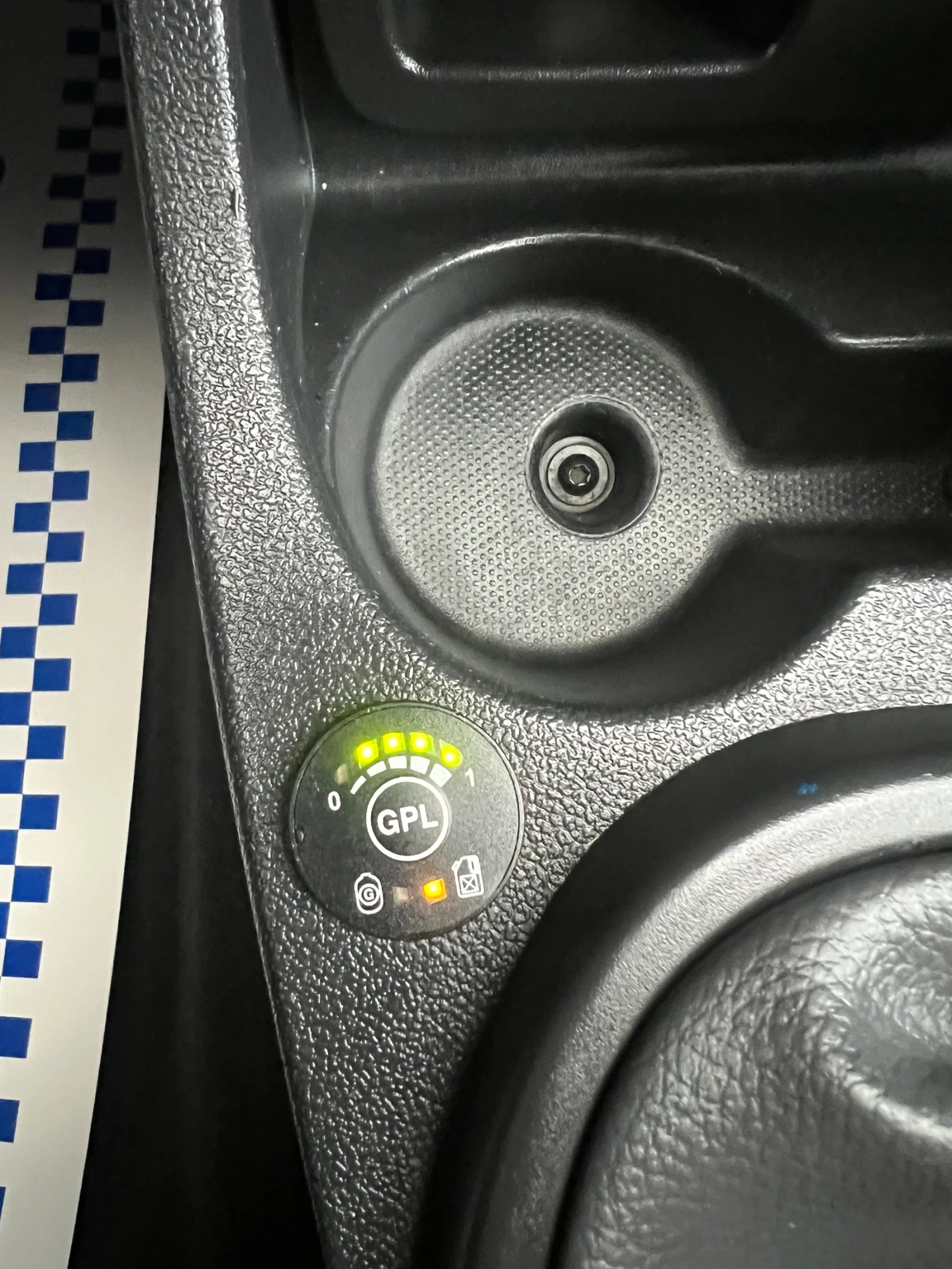 Dacia Duster 1.6I--- | Mobile.bg   13