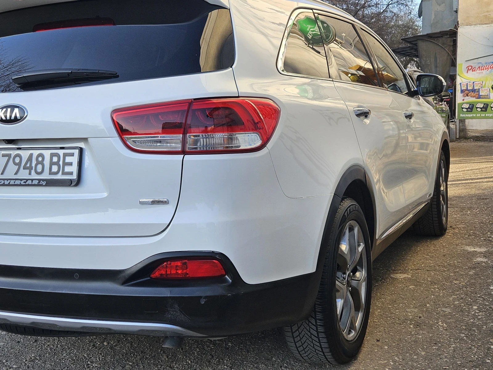 Kia Sorento 2.2 CRDI 200HP, снимка 4 - Автомобили и джипове - 53807049