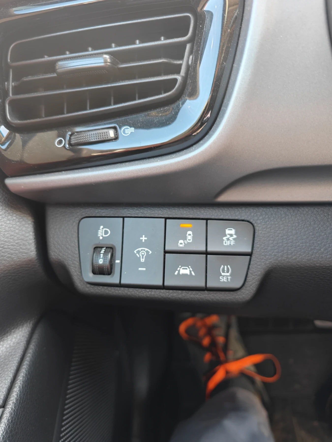 Kia Stonic 1.0 T-GDI 120 к.с, снимка 8 - Автомобили и джипове - 53847962