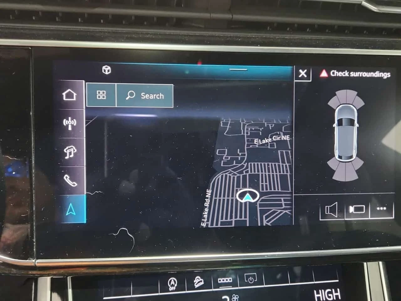 Audi Q8  PROGRESSIV /360/DISTRONIC/ОБДУХВАНЕ, снимка 11 - Автомобили и джипове - 54356712