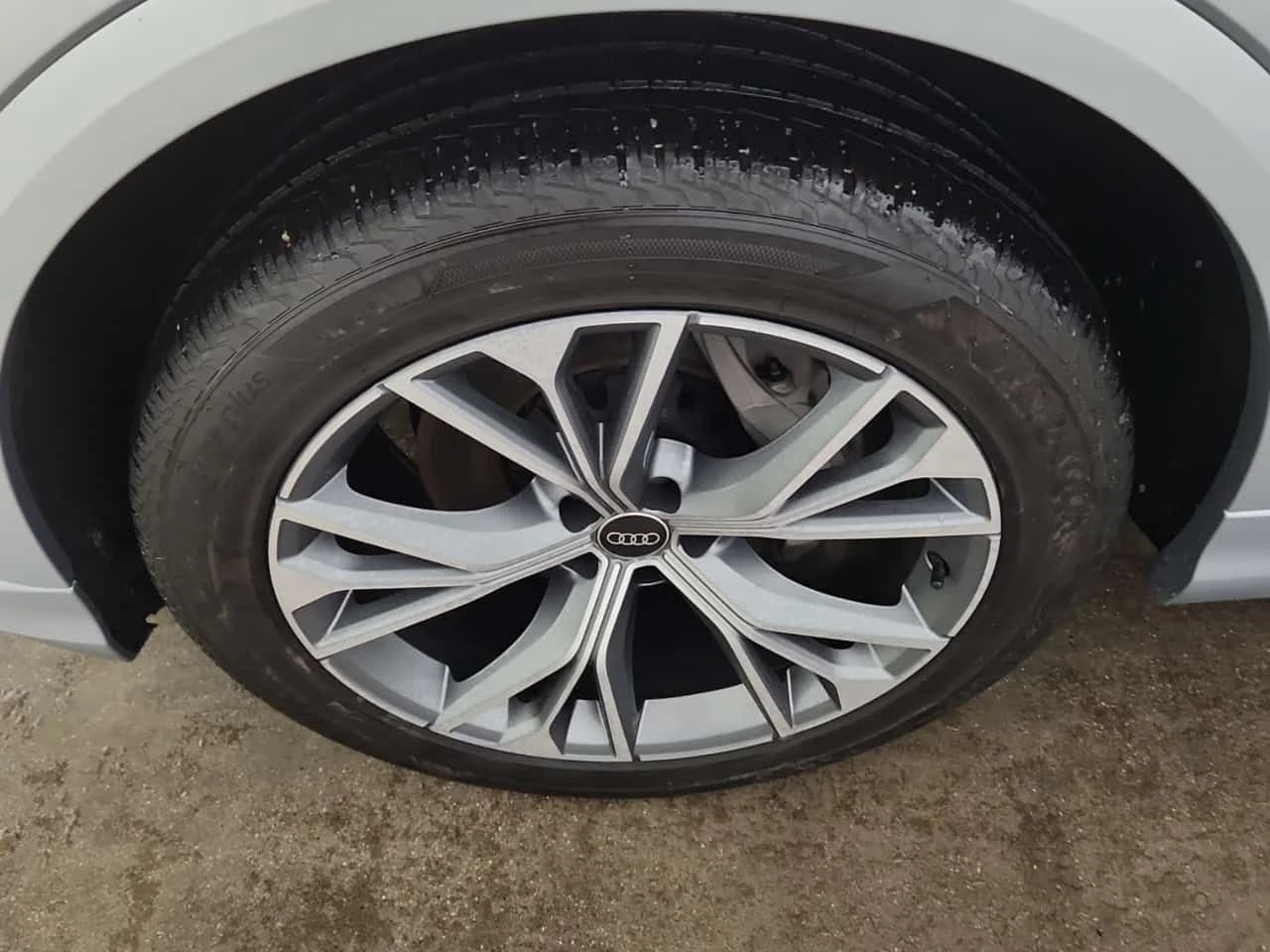 Audi Q8  PROGRESSIV /360/DISTRONIC/ОБДУХВАНЕ, снимка 6 - Автомобили и джипове - 54356712