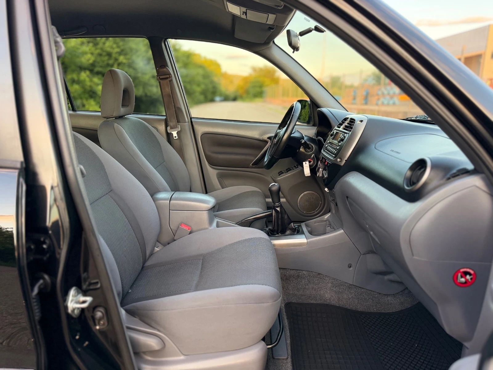 Toyota Rav4 2.0D4D~116hp~КЛИМАТИК, снимка 14 - Автомобили и джипове - 54598500