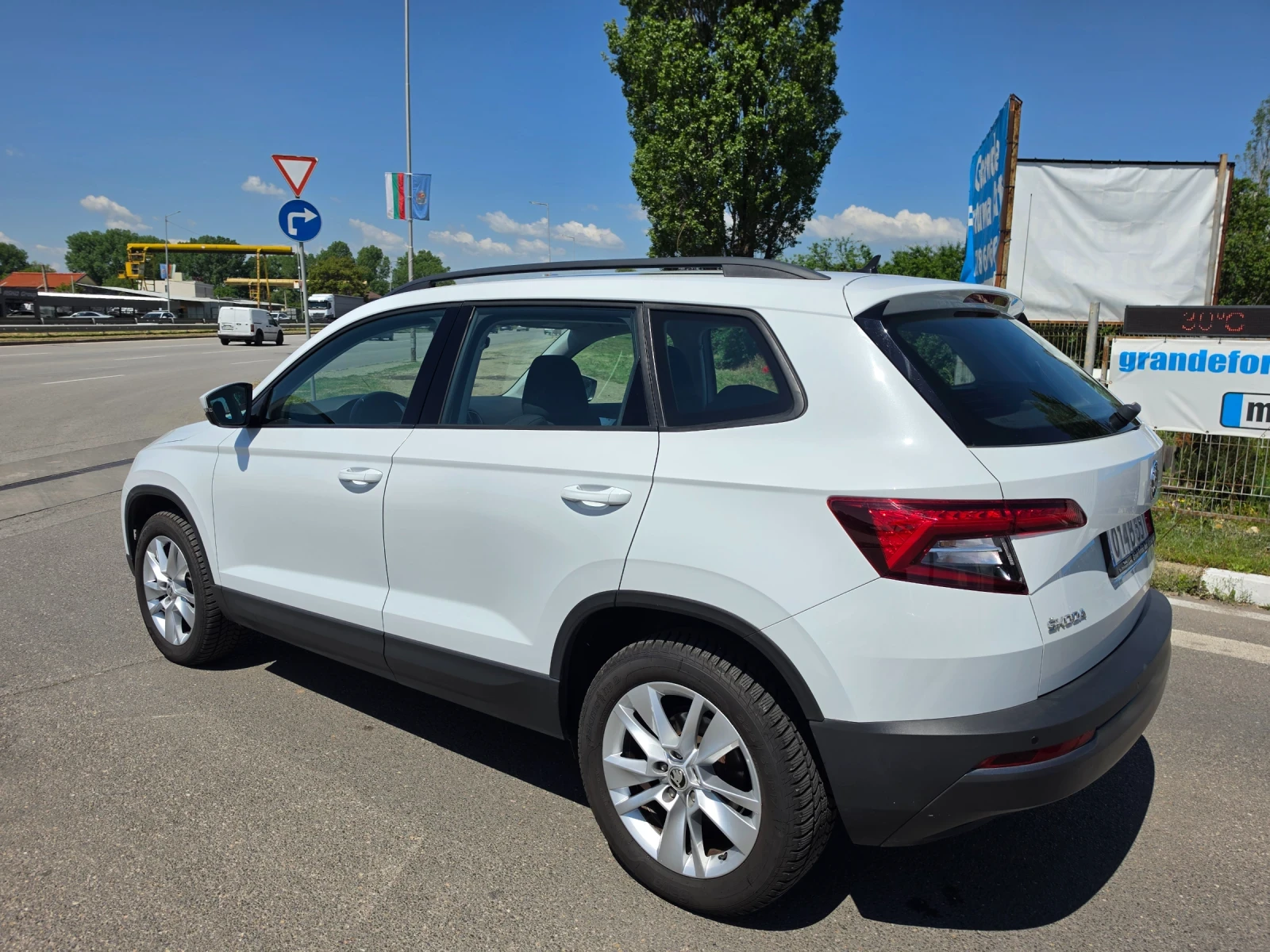Skoda Karoq 1.5 TSI 150 KC DSG EURO 6D 4X4 , снимка 7 - Автомобили и джипове - 54678614