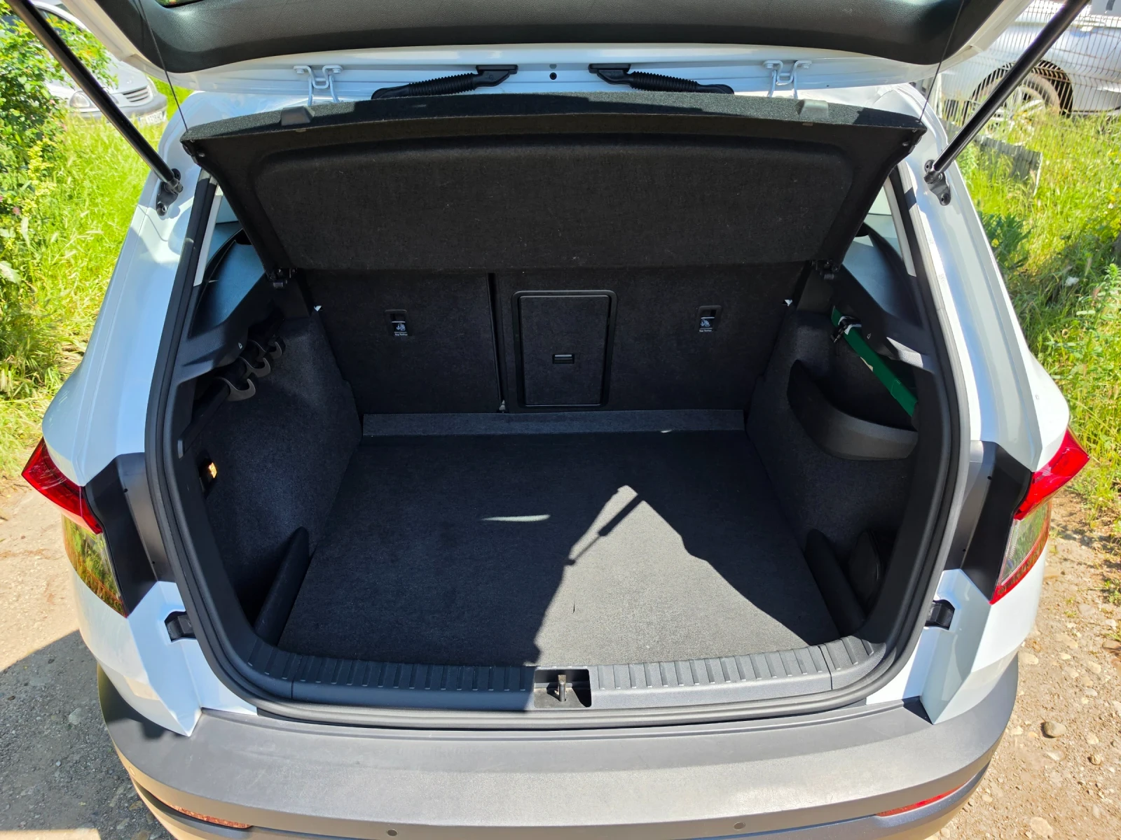 Skoda Karoq 1.5 TSI 150 KC DSG EURO 6D 4X4 , снимка 16 - Автомобили и джипове - 54678614