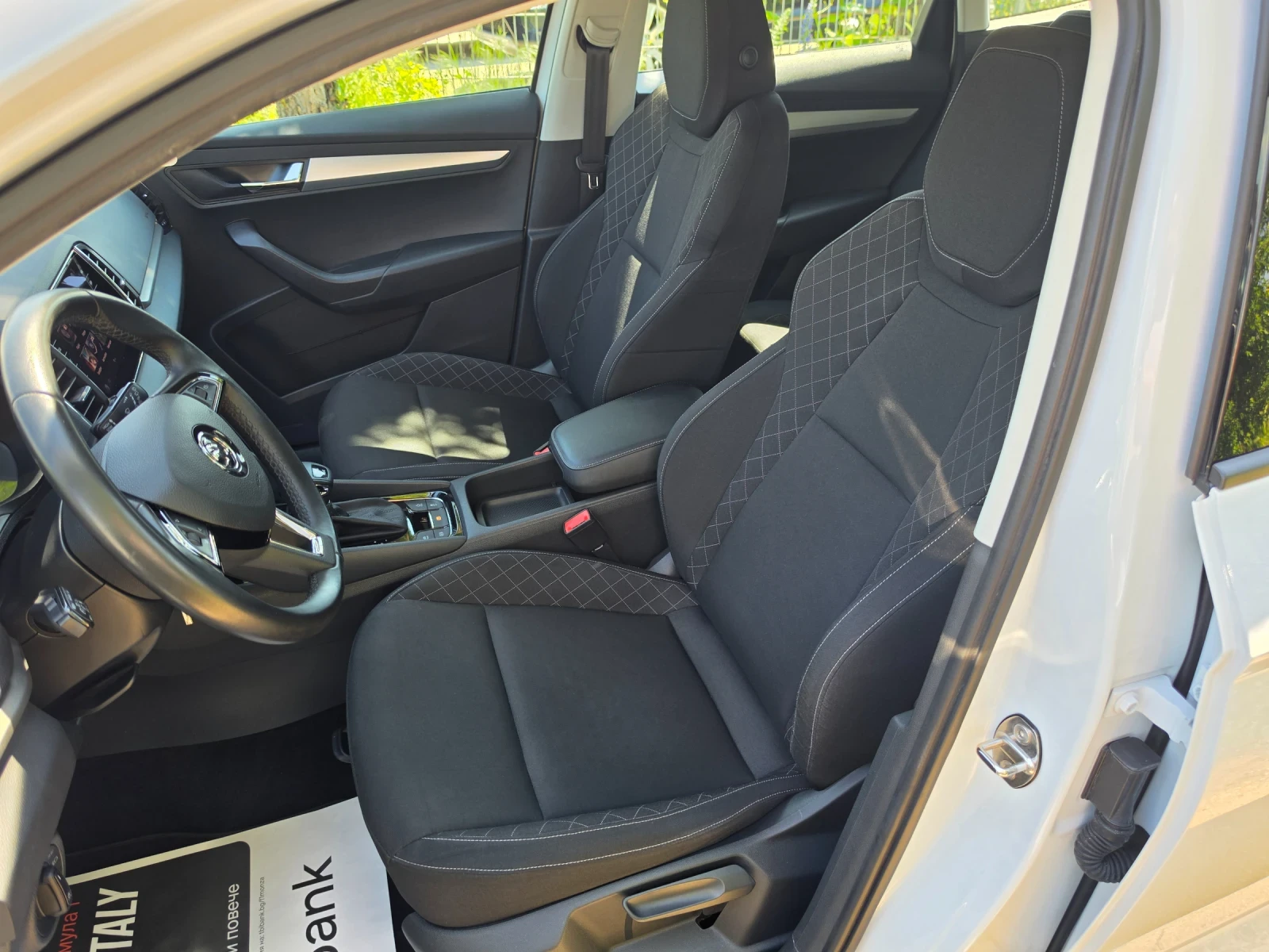 Skoda Karoq 1.5 TSI 150 KC DSG EURO 6D 4X4 , снимка 11 - Автомобили и джипове - 54678614
