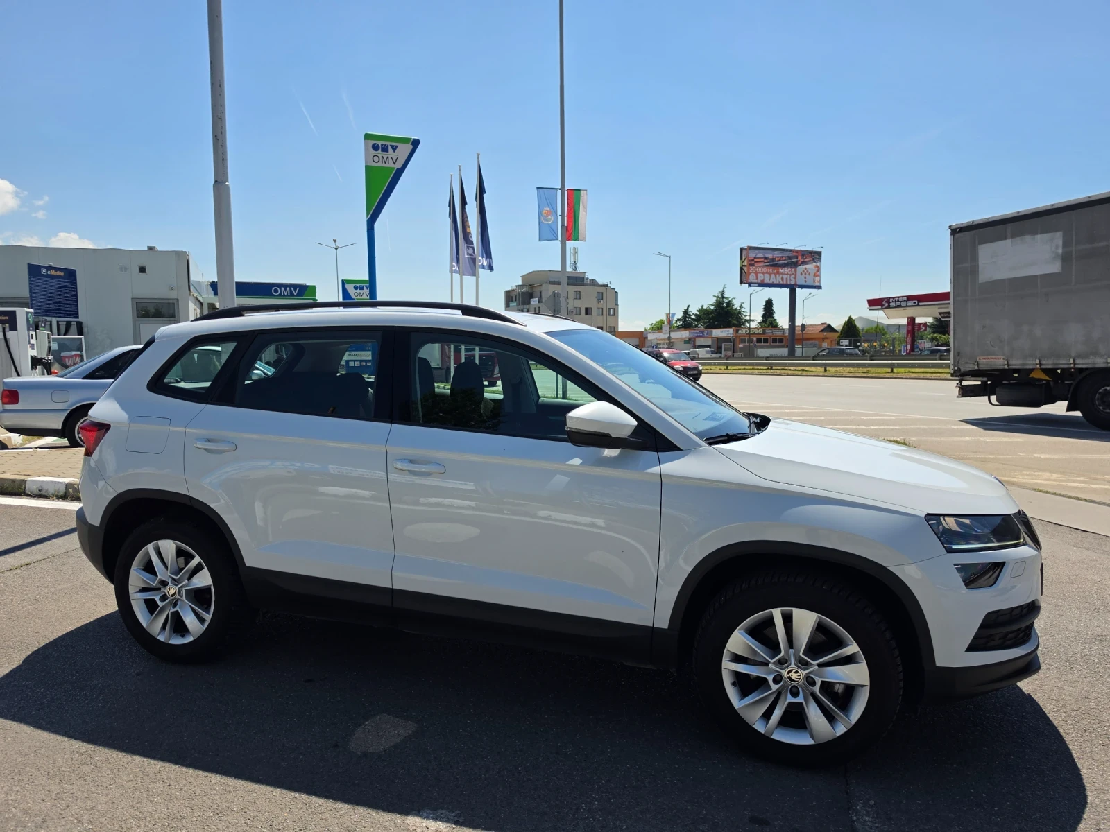 Skoda Karoq 1.5 TSI 150 KC DSG EURO 6D 4X4 , снимка 4 - Автомобили и джипове - 54678614