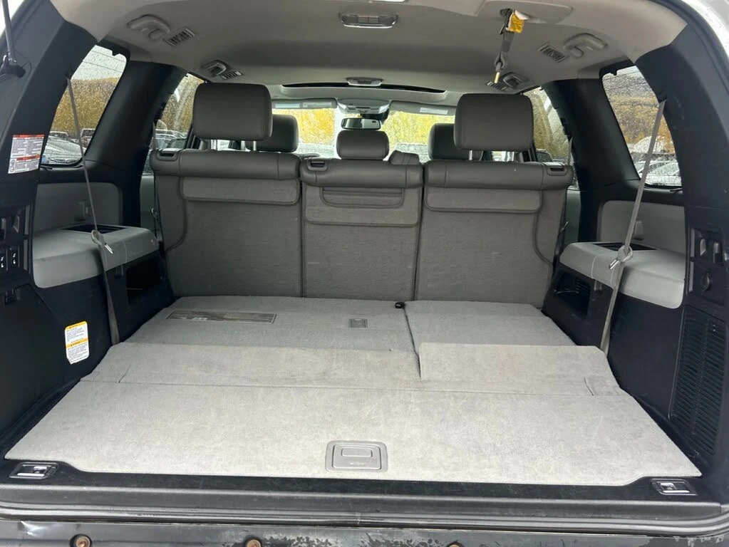 Toyota Sequoia 5.7* V8* LIMITED* �������* ������* JBL*  | Mobile.bg � ����������� 17