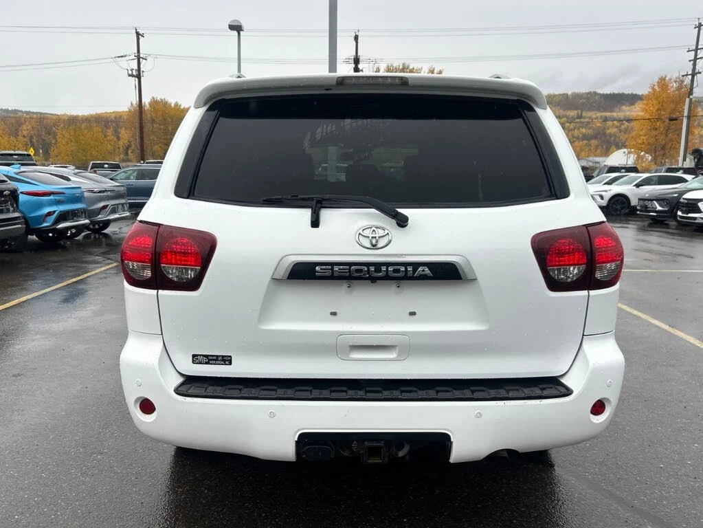 Toyota Sequoia 5.7* V8* LIMITED* �������* ������* JBL*  | Mobile.bg � ����������� 6